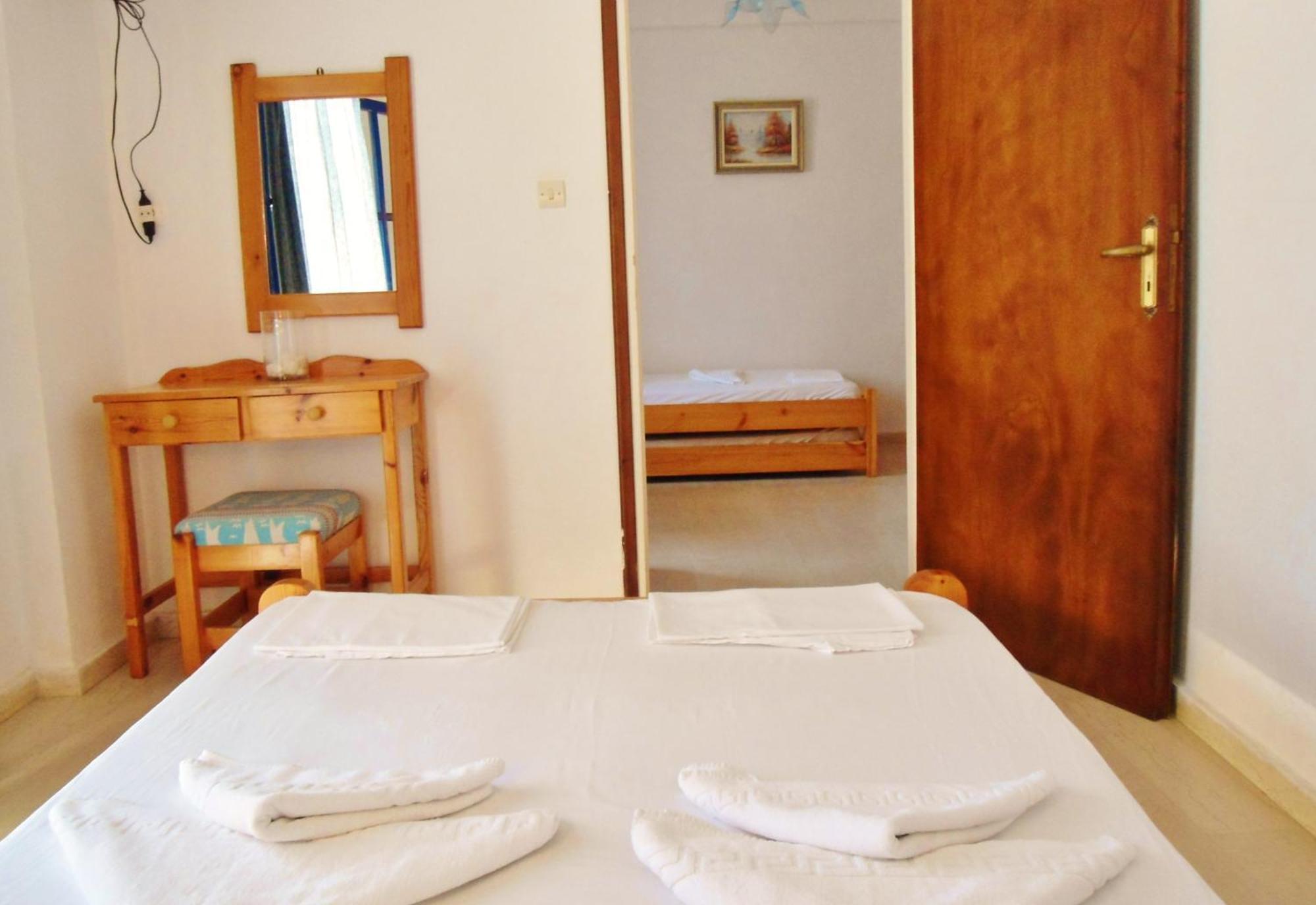 Apollonia Apartments Agia Pelagia  Buitenkant foto