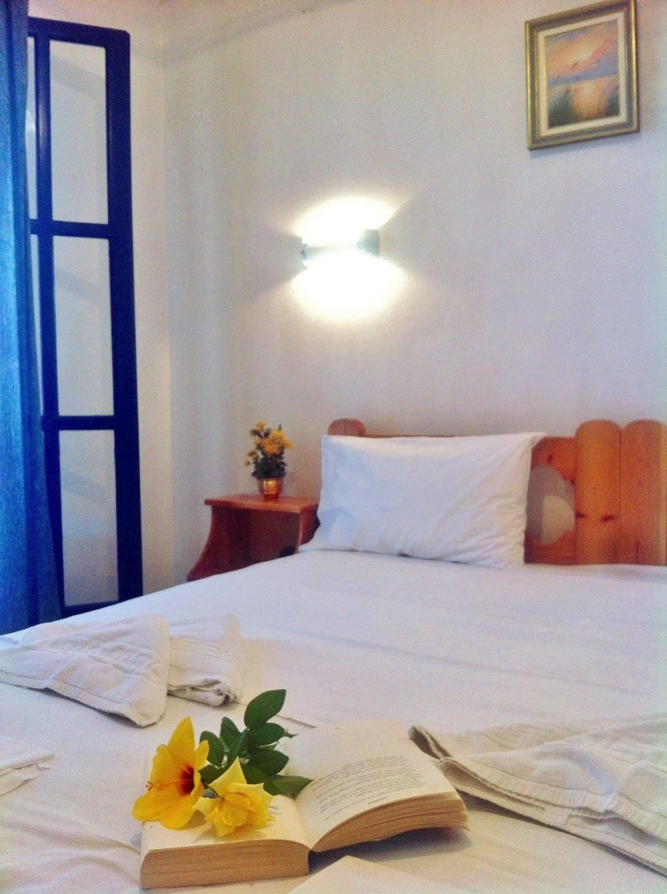Apollonia Apartments Agia Pelagia  Buitenkant foto